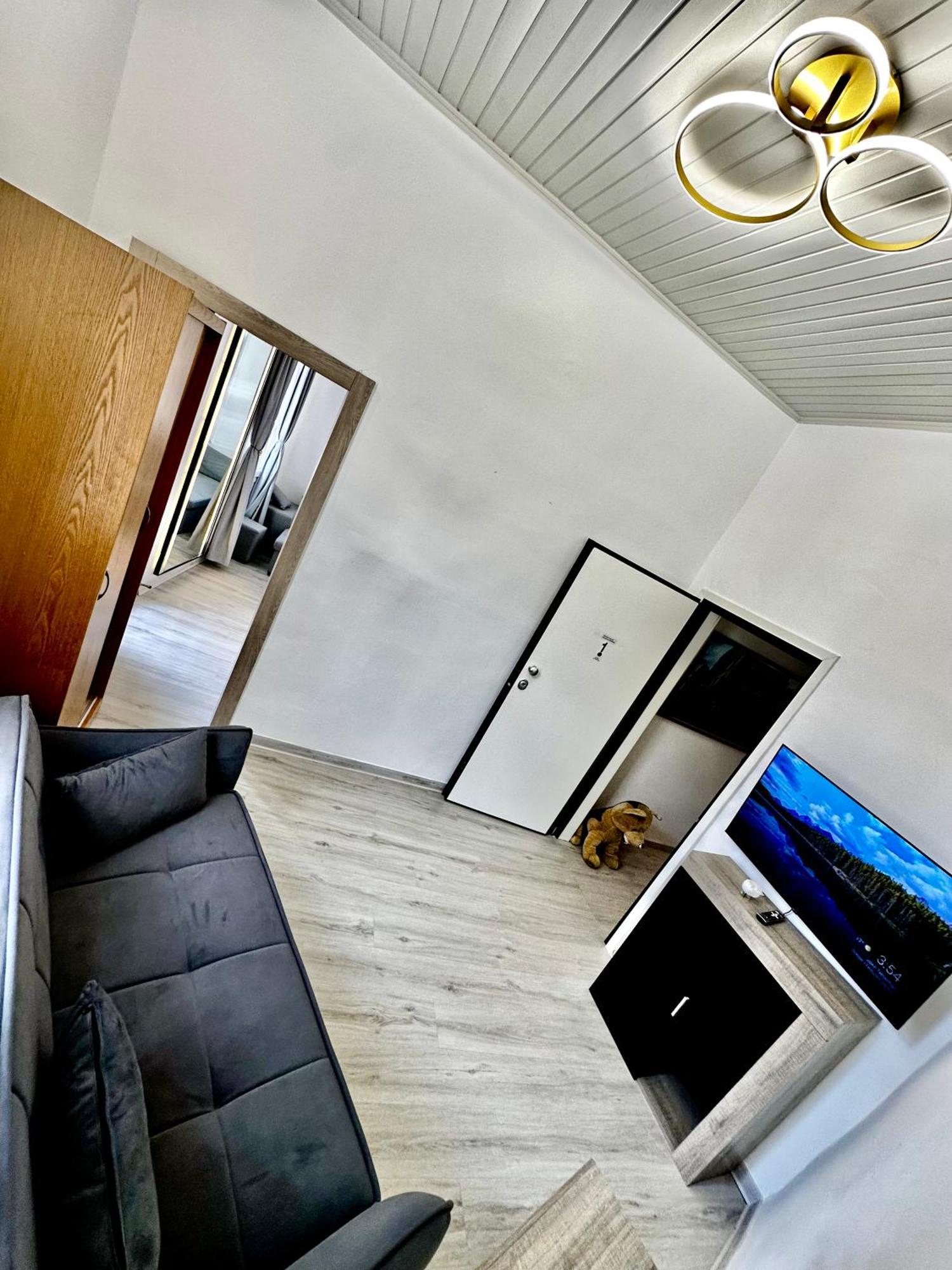 Travelers Luxury Suites, Studios & Apartments Corfu  المظهر الخارجي الصورة