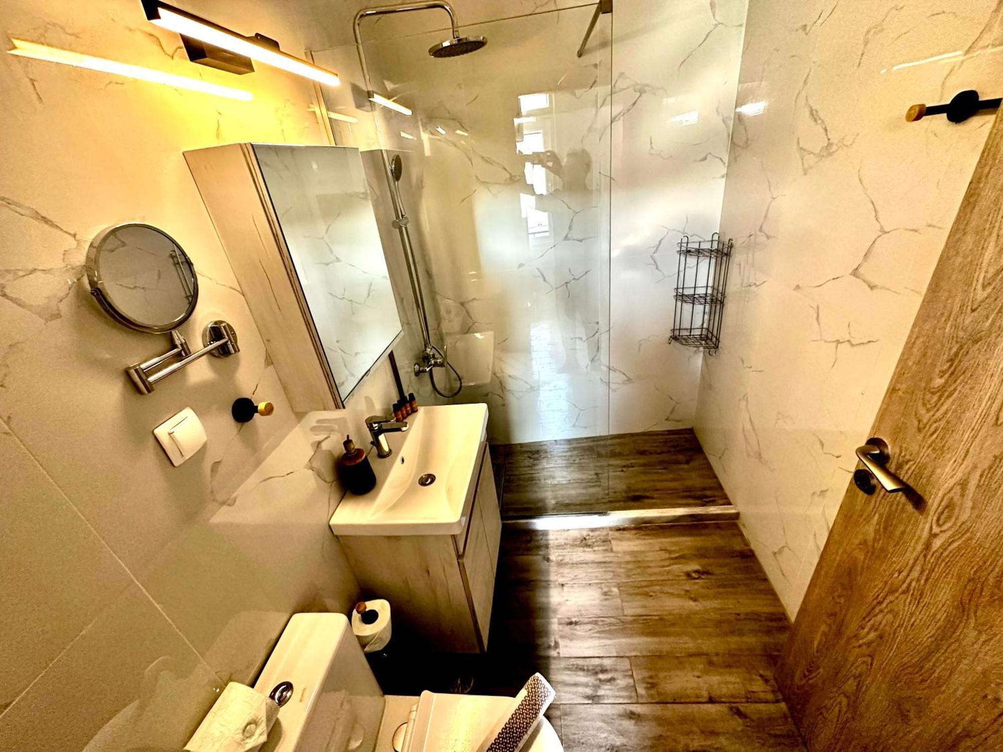 Travelers Luxury Suites, Studios & Apartments Corfu  المظهر الخارجي الصورة
