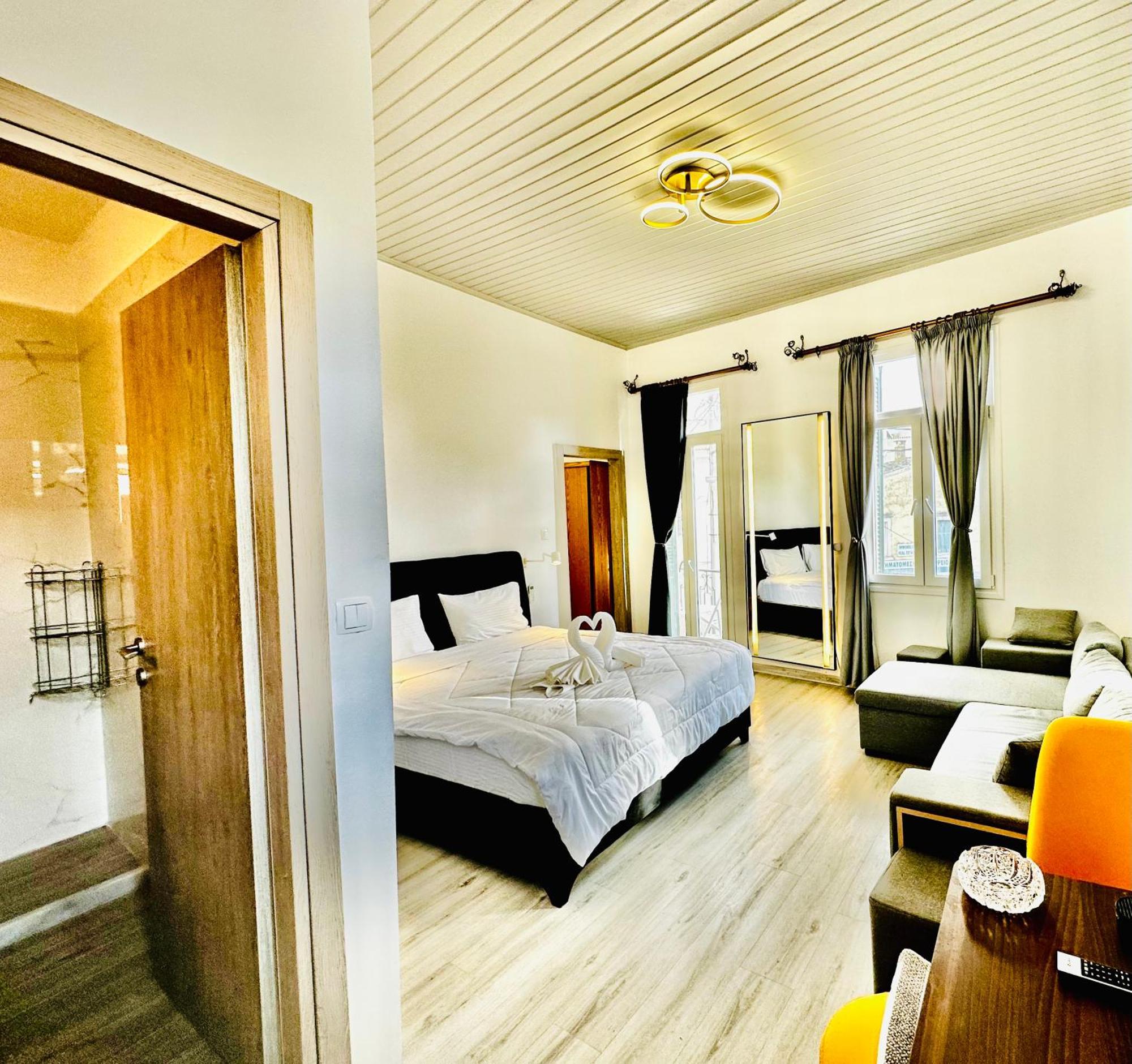 Travelers Luxury Suites, Studios & Apartments Corfu  المظهر الخارجي الصورة