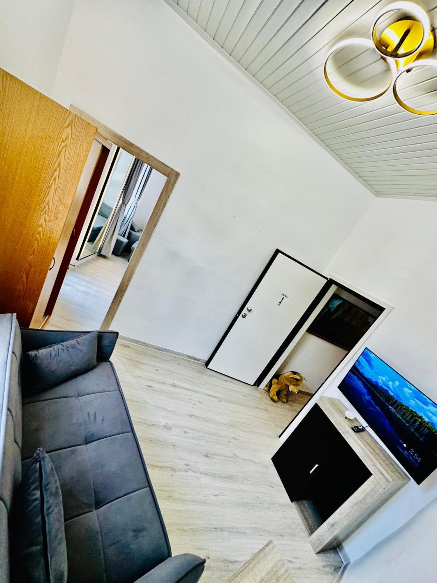 Travelers Luxury Suites, Studios & Apartments Corfu  المظهر الخارجي الصورة