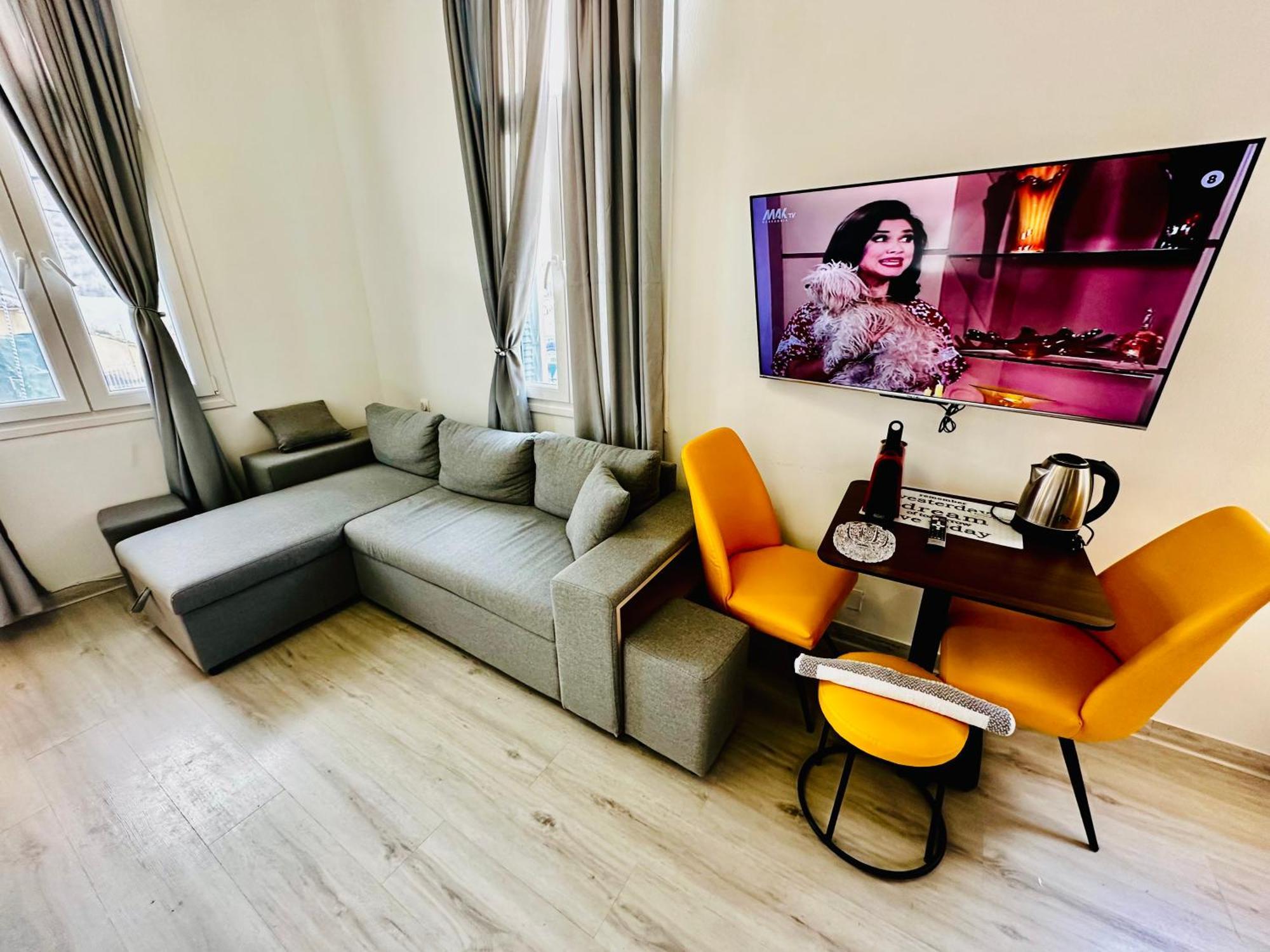 Travelers Luxury Suites, Studios & Apartments Corfu  المظهر الخارجي الصورة